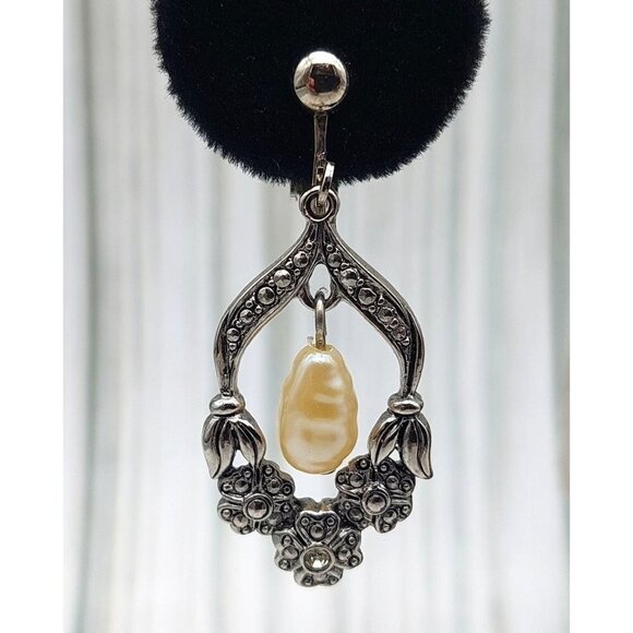 Vintage Silver Tone Drop Dangle Faux Pearl & Floral Hoop Earrings Clip On 1.75" - Picture 6 of 11